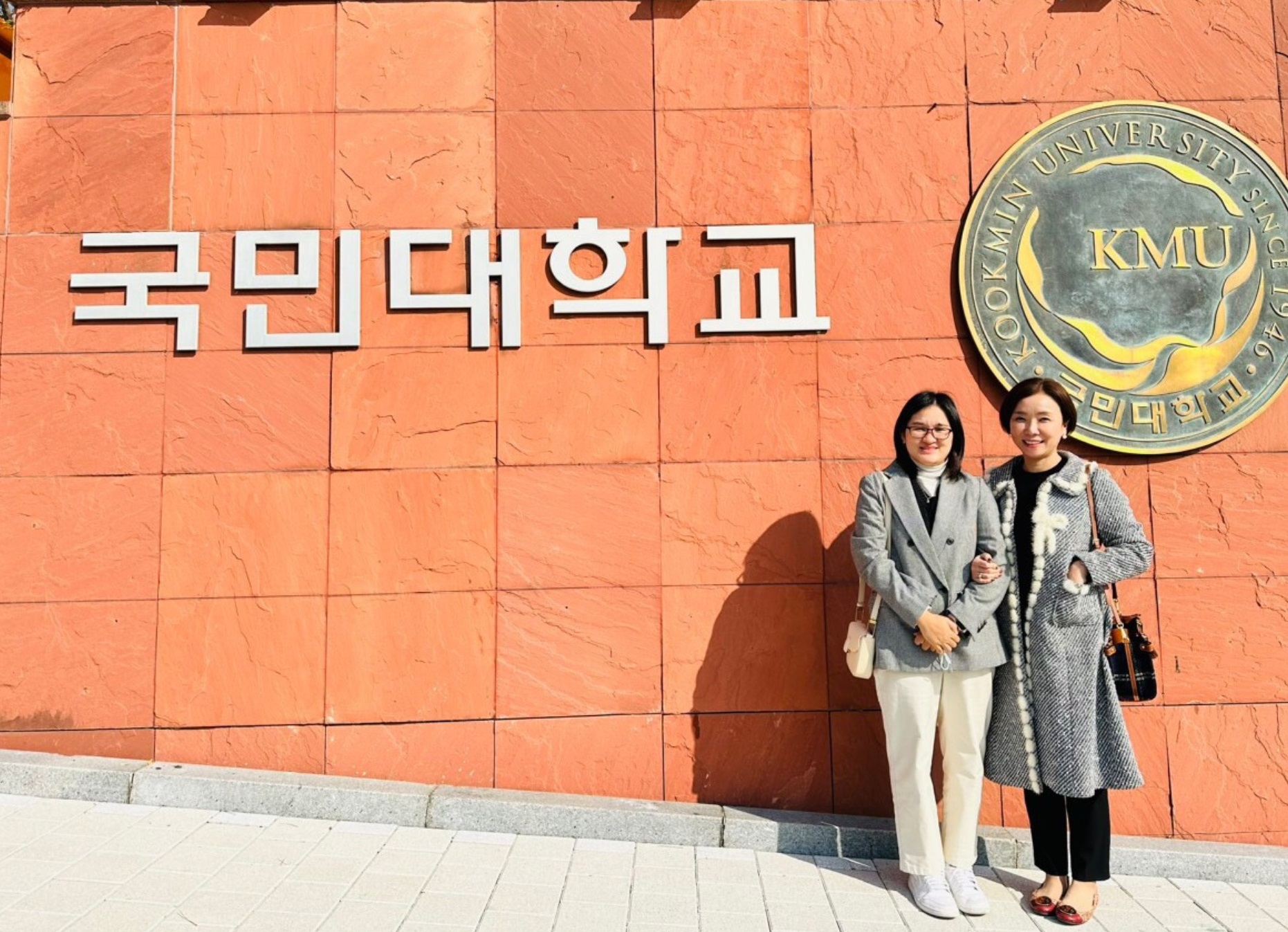 Đại diện của YK tại trường Đại học Kookmin
