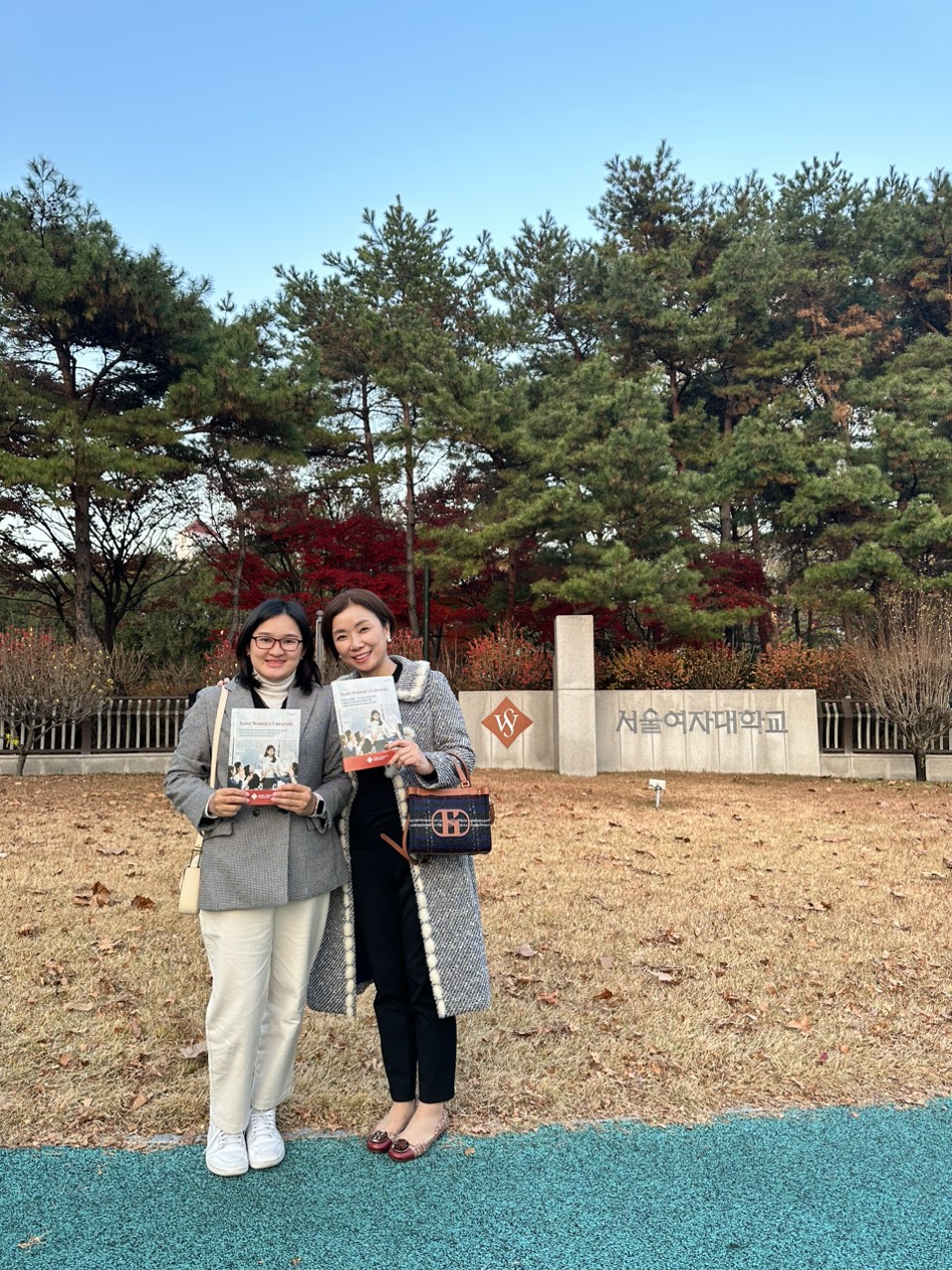 Đại diện YK Education tại trường Đại học nữ Seoul