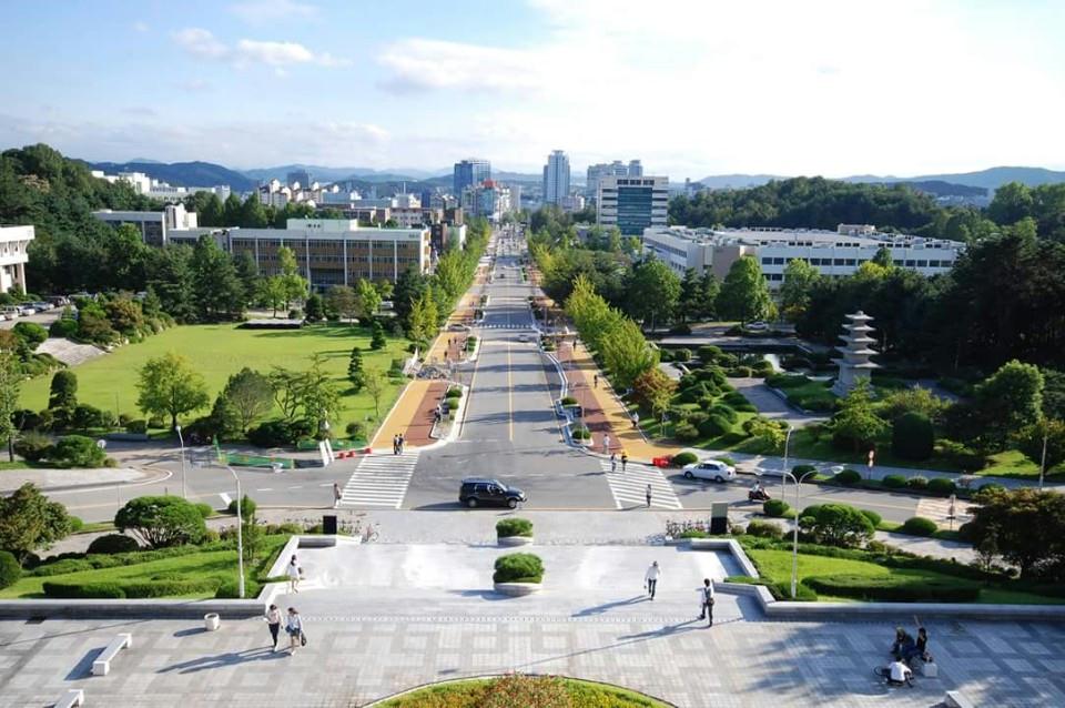Khuôn viên trường Đại học Quốc gia Chungnam